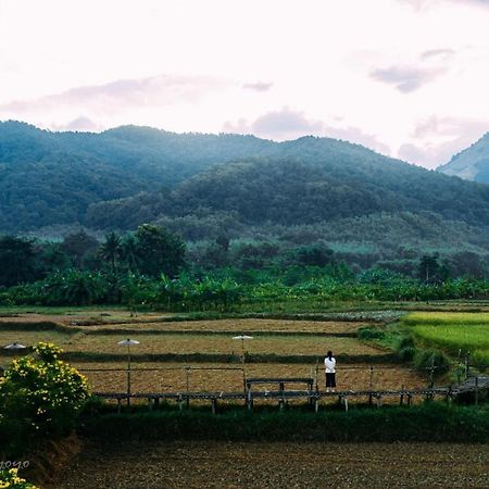 Bantaphan Homestay Нан Екстериор снимка