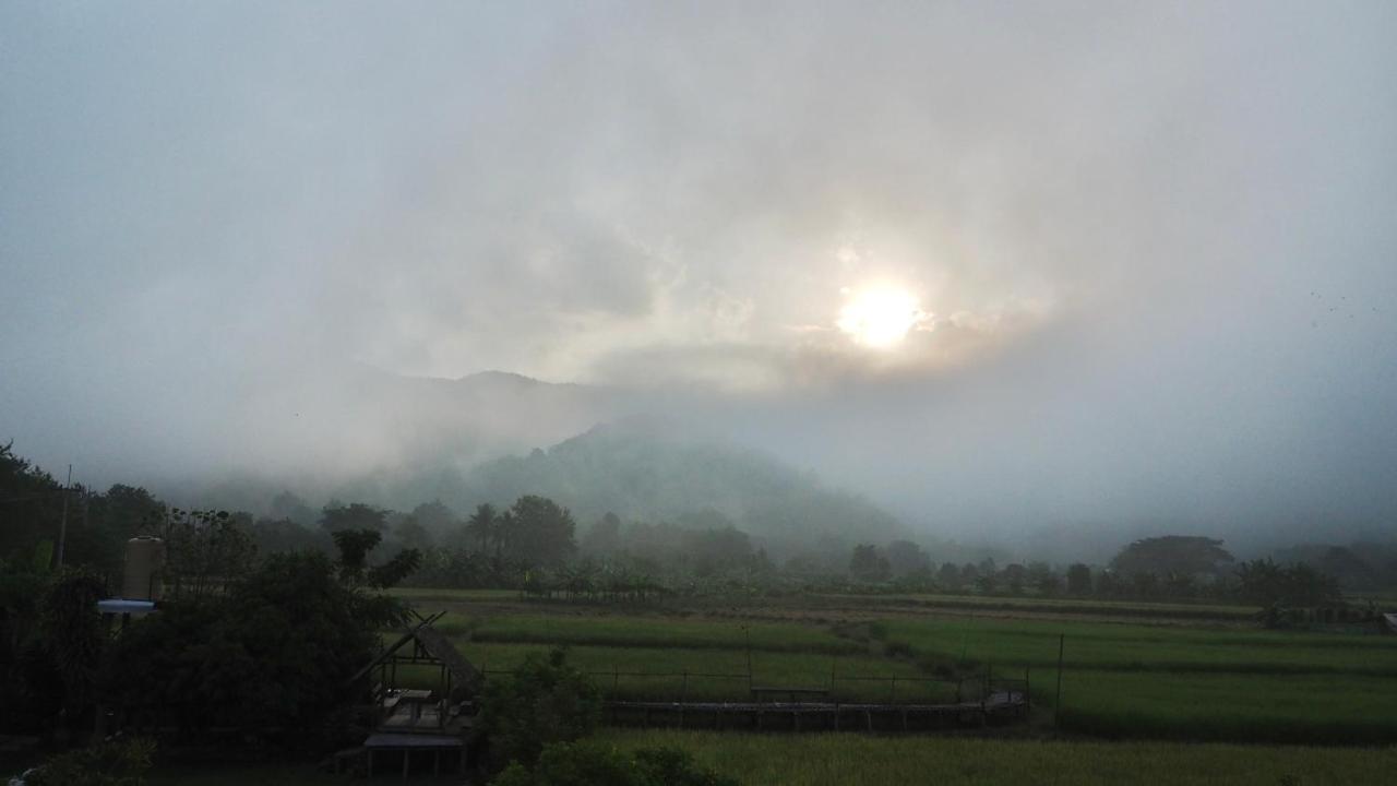 Bantaphan Homestay Нан Екстериор снимка